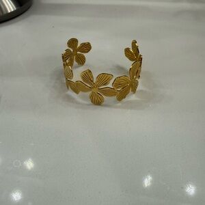 Elegant Gold Floral Cuff Bracelet
